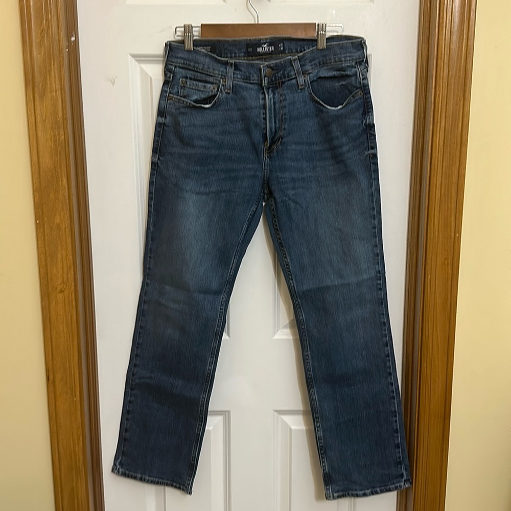 Hollister Classic Fit 32/30 jeans